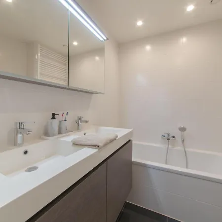 Duinenhof 18 With Parking By Interhome Апартаменты *